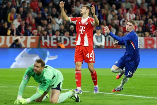 Cole Palmer of Chelsea celebrates their goal to make it 2-1 Bayern Munich v Chelsea, UEFA Champions League, Group Stage, Football, Allianz Arena, Munich, Germany - 17 Sep 2025Munich Allianz Arena Germany EDITORIAL USE ONLY No use with unauthorised audio, video, data, fixture lists, club league logos or live services. Online in-match use limited to 120 images, no video emulation. No use in betting, games or single club league player publications. Copyright: xChristianxKolbert Shutterstockx 15481350ap