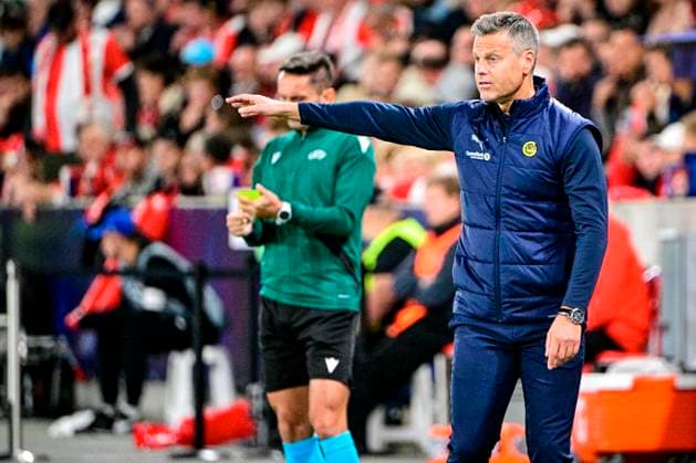 Kjetil Knutsen, Coach of Bodo Glimt (right) in action during the Football Champions League 1st round match Slavia Praha vs Bodo Glimt in Prague, Czech Republic, September 17, 2025. (CTKxPhoto VitxSimanek) CTKPhotoP2025091708991  CTKPhotoP2025091708991