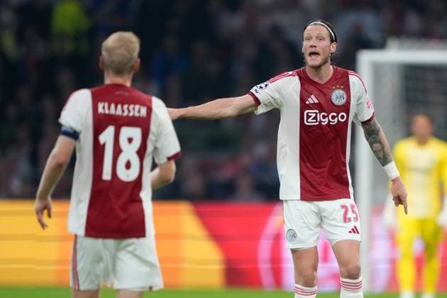 AMSTERDAM, 23-08-2025, Johan Cruijff ArenA ,season 2025 2026 , UEFA Champions League football , league phase, .Match between Ajax and Inter Milan , Picture shows Ajax player Davy Klaassen, Ajax player Wout Weghorst Ajax - Inter  x31066630x Copyright: