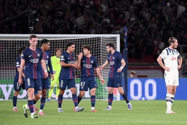 Paris Saint-Germain v Atalanta BC - UEFA Champions League 2025 2026 05 MARQUINHOS (psg) - 87 Joao NEVES (psg) - 07 Khvicha KVARATSKHELIA (psg) during the UEFA Champions League 2025 2026 match between Paris and Atalanta at Parc des Princes on September 17, 2025 in Paris, France. Paris France  Copyright: xFEPx 776382821