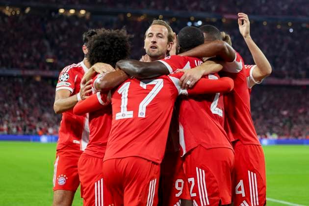 Serge Gnabry FC Bayern Muenchen , Michael Olise FC Bayern Muenchen , Harry Kane FC Bayern Muenchen , m2 and Josip Stanisic FC Bayern Muenchen cheer, UEFA Champions League 2025 26 League Phase MD1, FC Bayern Muenchen v Chelsea FC, Football Arena Munich on September 17, 2025 in Munich, Germany Photo by Marco Steinbrenner DeFodi Images Serge Gnabry FC Bayern Muenchen , Michael Olise FC Bayern Muenchen , Harry Kane FC Bayern Muenchen , m2 and Josip Stanisic FC Bayern Muenchen cheer, UEFA Champions League 2025 26 League Phase MD1, FC Bayern München v Chelsea FC, Football Arena Munich, September 17, 2025 in Munich, Germany Photo by Marco Steinbrenner DeFodi Images