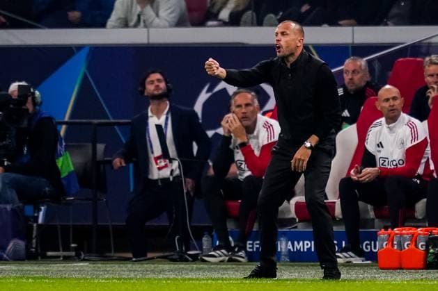 AMSTERDAM, NETHERLANDS - SEPTEMBER 17: Head coach John Heitinga of AFC Ajax gestures during the UEFA Champions League 2025 26 League Phase MD1 match between AFC Ajax and FC Internazionale Milano at Johan Cruijff Arena on September 17, 2025 in Amsterdam, Netherlands. (Photo by Rene Nijhuis) SPO  Copyright: xRenexNijhuis