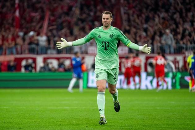 Manuel Neuer FC Bayern Muenchen, 01 celebrates the goal for 2 0, GER, FC Bayern Muenchen vs Chelsea FC, Football, UEFA Champions League, League Phase, Matchday 1, Season 2025 2026, 17 09 2025 GER, FC Bayern Muenchen vs Chelsea FC, Football, UEFA Champions League, League Phase, Matchday 1, Season 2025 2026, 17 09 2025 Muenchen Copyright: xEibner-Pressefoto Memmlerx EP_MMR