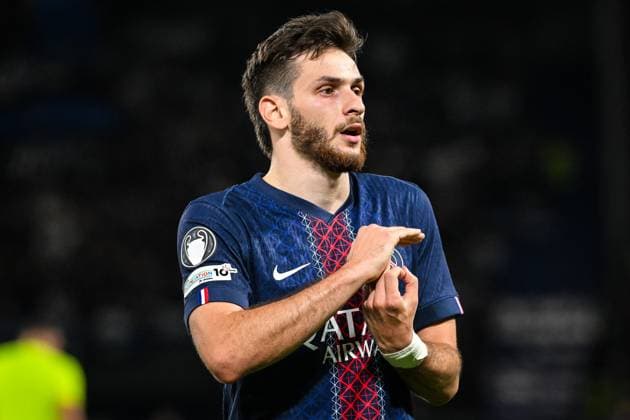 September 17, 2025, Paris, France, France: Khvicha KVARATSKHELIA of PSG celebrates his goal during the UEFA Champions League, League Phase MD1 match between Paris Saint-Germain and Atalanta BC at Parc des Princes Stadium on September 17, 2025 in Paris, France. Paris France - ZUMAm308 20250917_zsp_m308_014 Copyright: xMatthieuxMirvillex