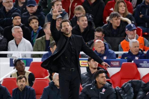 Liverpool FC v Atletico de Madrid - UEFA Champions League 2025 26 League Phase MD1 Diego Simeone, head coach of Atletico Madrid on the side line during the UEFA Champions League 2025 26 League Phase MD1 match between Liverpool FC and Atletico de Madrid at Anfield on September 17, 2025 in Liverpool, England. Liverpool Anfield England United Kingdom Copyright: xRichardxSellers Sportsphoto APLx 14135136
