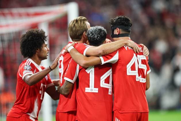 MONACHIUM 17.09.2025 PILKA NOZNA LIGA MISTRZOW UEFA SEZON 2025 2026 KOLEJKA 1 MECZ : BAYERN MONACHIUM - CHELSEA FC --- FOOTBALL UEFA CHAMPIONS LEAGUE SEASON 2025 2026 ROUND 1 MATCH : BAYERN MUNCHEN - CHELSEA FC NZ HARRY KANE SERGE GNABRY ALEKSANDAR PAVLOVIC LUIS DIAZ FOT. STANISLAW KLEPKA ARENA AKCJI NEWSPIX.PL --- newspix.pl POLAND OUT! 