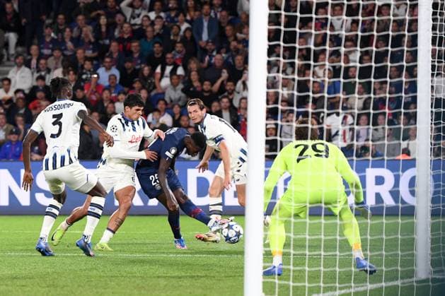Paris Saint-Germain v Atalanta BC - UEFA Champions League 2025 2026 25 Nuno MENDES (psg) during the UEFA Champions League 2025 2026 match between Paris and Atalanta at Parc des Princes on September 17, 2025 in Paris, France. Paris France  Copyright: xFEPx 776382821