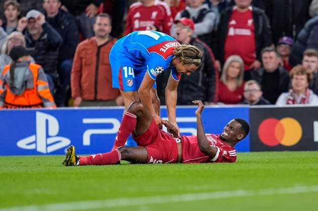 September 17, 2025, Liverpool, Liverpool, England: Alexander Isak of Liverpool FC hurts during the UEFA Champions League 2025 26 League Phase MD1 match between Liverpool FC and Atletico de Madrid at Anfield on September 17, 2025, in Liverpool, England. Liverpool England - ZUMAa181 20250917_zaa_a181_042 Copyright: xDennisxAgyemanx