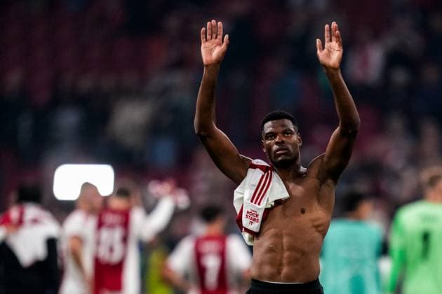 AMSTERDAM, NETHERLANDS - SEPTEMBER 17: Denzel Dumfries of FC Internazionale celebrates his team s win after the UEFA Champions League 2025 26 League Phase MD1 match between AFC Ajax and FC Internazionale Milano at Johan Cruijff Arena on September 17, 2025 in Amsterdam, Netherlands. (Photo by Rene Nijhuis) SPO  Copyright: xRenexNijhuis
