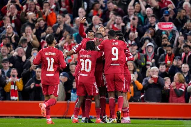 September 17, 2025, Liverpool, Liverpool, England: Andrew Robertson of Liverpool FC celebrates a goal with his teammates during the UEFA Champions League 2025 26 League Phase MD1 match between Liverpool FC and Atletico de Madrid at Anfield on September 17, 2025, in Liverpool, England. Liverpool England - ZUMAa181 20250917_zaa_a181_024 Copyright: xDennisxAgyemanx
