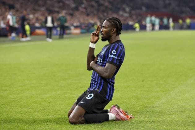 AMSTERDAM - Marcus Thuram of FC Internazionale Milano celebrates the 0-1 goal during the UEFA Champions League match between AFC Ajax and FC Internazionale Milano at the Johan Cruijff ArenA on September 17, 2025, in Amsterdam, Netherlands. ANP Hollandse Hoogte Maurice van Steen UEFA Champions League 2025 26 xVIxANPxSportx xMauricexvanxSteenxIVx 536662071 originalFilename: 536662071.jpg