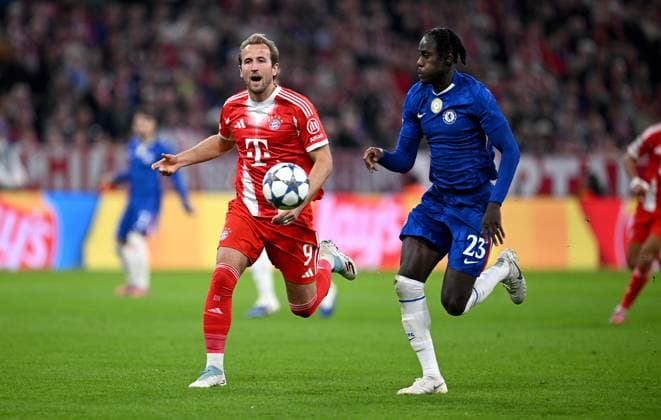 FOOTBALL CHAMPIONS LEAGUE SEASON 2025 2026 Preliminary Round 1 Matchday 17 09 2025 FC Bayern Muenchen FC Chelsea London Harry Kane left, FC Bayern Muenchen v Trevoh Chalobah right, Chelsea FC