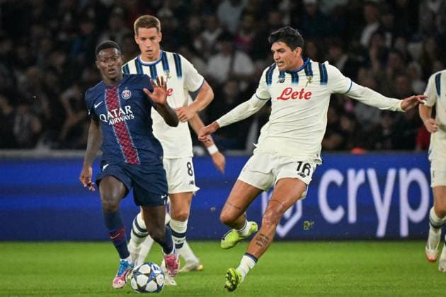 Champions League PSG vs Atalanta BC- FA Paris Saint-Germain’s defender Nuno Mendes controls the ball during the UEFA Champions League football match between Paris Saint-Germain and Atalanta BC at the Parc des Princes Stadium in Paris on September 17, 2025. Photo by Firas Abdullah ABACAPRESS.COM Paris Ile-de-France France  Copyright: xAbdullahxFiras ABACAx