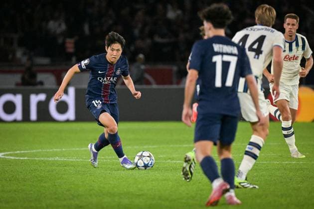 Champions League PSG vs Atalanta BC- FA Paris Saint-Germain’s midfielder Lee Kang-in controls the ball during the UEFA Champions League football match between Paris Saint-Germain and Atalanta BC at the Parc des Princes Stadium in Paris on September 17, 2025. Photo by Firas Abdullah ABACAPRESS.COM Paris Ile-de-France France  Copyright: xAbdullahxFiras ABACAx