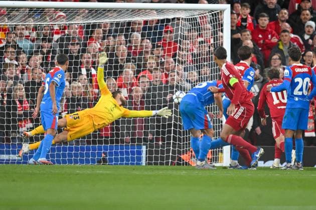 Liverpool v Atletico Madrid UEFA Champions League Virgil van Dijk of Liverpool scores the third goal for the team during the UEFA Champions League match at Anfield, Liverpool UK Newspapers OUT Copyright: xKarlxVallantinex FIL-22236-0080