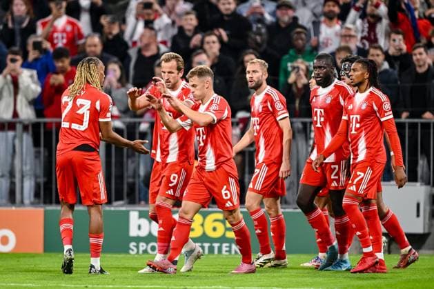 Harry Kane Bayern Munich celebrates after scoring his team s third goal with teammates during the UEFA Champions League 2025 26 League Phase MD1 match between FC Bayern Munich and Chelsea FC at Football Arena Munich on September 17, 2025 in Munich, Germany Photo by Harry Langer DeFodi Images