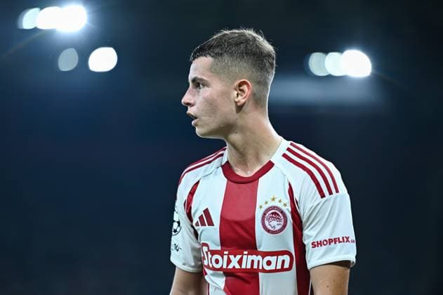 September 17, 2025, Piraeus, Piraeus, Greece: 96 CHRISTOS MOUZAKITIS of Olympiacos in action during the UEFA Champions League, League Phase, Matchday 1 game between Olympiacos and Paphos FC at Georgios Karaiskakis Stadium on September 17, 2025, in Piraeus, Greece. Piraeus Greece - ZUMAk160 20250917_zip_k160_003 Copyright: xStefanosxKyriazisx