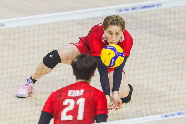 (250918) -- QUEZON CITY, Sept. 18, 2025 -- Takahashi Ran (back) of Japan competes during the pool G match between Japan and Libya at the FIVB Men s World Championship, WM, Weltmeisterschaft 2025 in Quezon City, the Philippines, on Sept. 17, 2025. ) (SP)THE PHILIPPINES-QUEZON CITY-VOLLEYBALL-FIVB MEN S WORLD CHAMPIONSHIP 2025-JPN VS LBA RouellexUmali 