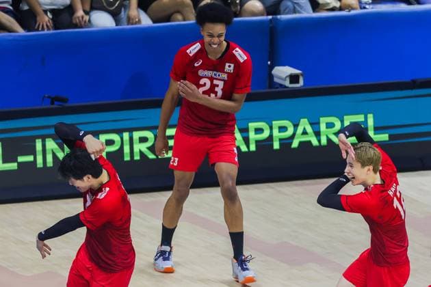 (250918) -- QUEZON CITY, Sept. 18, 2025 -- Players of Japan celebrate after scoring a point during the pool G match between Japan and Libya at the FIVB Men s World Championship, WM, Weltmeisterschaft 2025 in Quezon City, the Philippines, on Sept. 17, 2025. ) (SP)THE PHILIPPINES-QUEZON CITY-VOLLEYBALL-FIVB MEN S WORLD CHAMPIONSHIP 2025-JPN VS LBA RouellexUmali 
