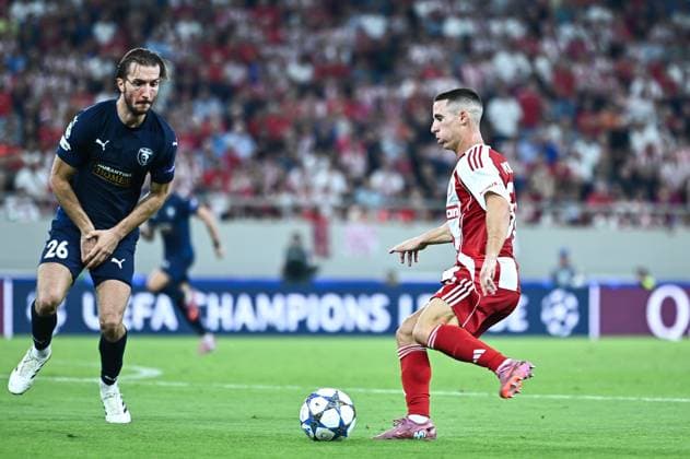 Olympiacos FC v Pafos FC - UEFA Champions League 2025 26 League Phase MD1 Daniel Podence of Olympiacos competes with Ivan Sunjic of Paphos FC during the UEFA Champions League, League Phase, Matchday 1 game between Olympiacos and Paphos FC at Georgios Karaiskakis Stadium in Piraeus, Greece, on September 17, 2025. Piraeus Greece  Copyright: xStefanosxKyriazisx originalFilename:kyriazis-olympiac250917_np74l.jpg