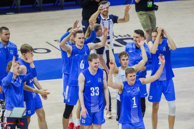 (250918) -- QUEZON CITY, Sept. 18, 2025 -- Players of Finland celebrate after winning the pool C match between Finland and South Korea at the FIVB Men s World Championship, WM, Weltmeisterschaft 2025 in Quezon City, the Philippines, on Sept. 18, 2025. ) (SP)THE PHILIPPINES-QUEZON CITY-VOLLEYBALL-FIVB MEN S WORLD CHAMPIONSHIP 2025-FIN VS KOR RouellexUmali 