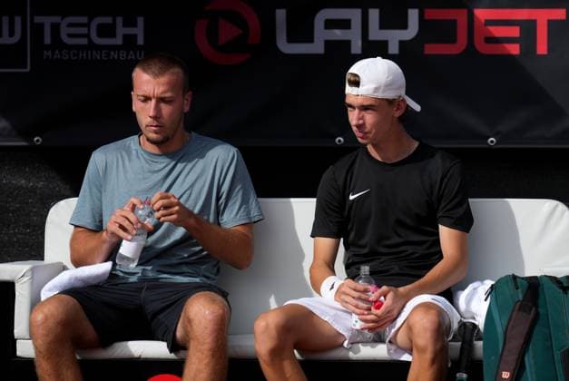 TENNIS - ATP, Tennis Herren Layjet Open BAD WALTERSDORF,AUSTRIA,18.SEP.25 - TENNIS - ATP Challenger Tour, Layjet Open. Image shows Syl Gaxherri (AUT) and Alex Huszar (AUT).  GEPAxpictures xMichaelxRiedler