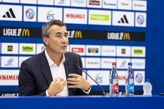 NEWS: Le president du Racing Marc Keller a reagi en confÃ rence de presse aux banderoles dÃ ployees dimanche a la Meinau. Strasbourg 18 09 2025 Le president du Racing Marc Keller a reagi en conference de presse aux banderoles dÃ ployÃ es dimanche a la Meinau.  Copyright: xelyxandroxcegarrax