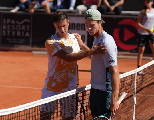 TENNIS - ATP, Tennis Herren Layjet Open BAD WALTERSDORF,AUSTRIA,18.SEP.25 - TENNIS - ATP Challenger Tour, Layjet Open. Image shows Vit Kopriva (CZE) and Joel Schwaerzler (AUT).  GEPAxpictures xMichaelxRiedler