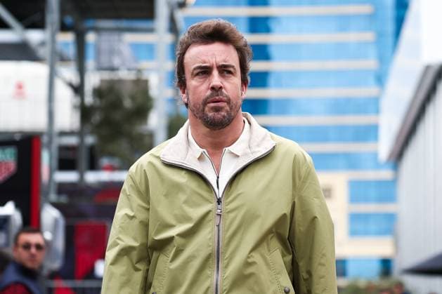 F1 - AZERBAIJAN GRAND PRIX 2025 ALONSO Fernando (spa), Aston Martin F1 Team AMR25, portrait during the 2025 Formula 1 Qatar Airways Azerbaijan Grand Prix, 17th round of the 2025 FIA Formula One World Championship, WM, Weltmeisterschaft from September 19 to 21, 2025 on the Baku City Circuit, in Baku, Azerbaijan - BakuAzerbaijan  Copyright: xEricxAlonsox
