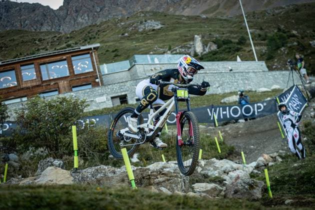 Whoop UCI Mountainbikeworldcup Downhill Lenzerheide HÖLL Valentina YT MOBat Whoop UCI Mountainbikeworldcup Downhill Lenzerheide, 18 09 2025,in Lenzerheide,SUI Photo Sebastian Sternemannat Whoop UCI Mountainbikeworldcup Downhill Lenzerheide, 18 09 2025,in Lenzerheide,SUI Photo Sebastian Sternemann