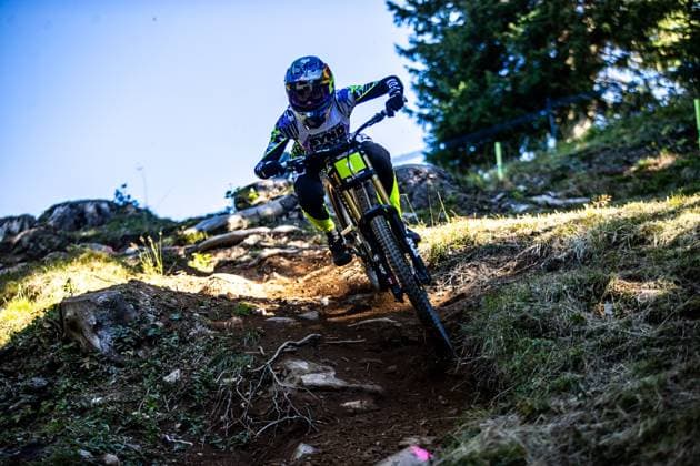 Whoop UCI Mountainbikeworldcup Downhill Lenzerheide GOLDSTONE Jackson SANTA CRUZ SYNDICATEat Whoop UCI Mountainbikeworldcup Downhill Lenzerheide, 18 09 2025,in Lenzerheide,SUI Photo Sebastian Sternemannat Whoop UCI Mountainbikeworldcup Downhill Lenzerheide, 18 09 2025,in Lenzerheide,SUI Photo Sebastian Sternemann