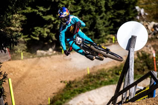 Whoop UCI Mountainbikeworldcup Downhill Lenzerheide ILES Finn SPECIALIZED GRAVITYat Whoop UCI Mountainbikeworldcup Downhill Lenzerheide, 18.09.2025,in Lenzerheide,SUI Foto: Sebastian Sternemannat Whoop UCI Mountainbikeworldcup Downhill Lenzerheide, 18.09.2025,in Lenzerheide,SUI Foto: Sebastian Sternemann