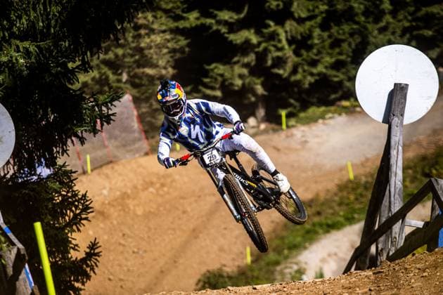 Whoop UCI Mountainbikeworldcup Downhill Lenzerheide BRUNI Loic SPECIALIZED GRAVITYat Whoop UCI Mountainbikeworldcup Downhill Lenzerheide, 18.09.2025,in Lenzerheide,SUI Foto: Sebastian Sternemannat Whoop UCI Mountainbikeworldcup Downhill Lenzerheide, 18.09.2025,in Lenzerheide,SUI Foto: Sebastian Sternemann