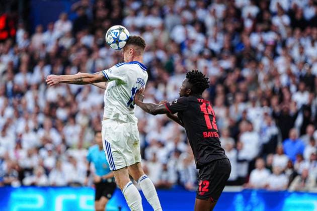 Header duel aerial duel Rodrigo Huescas FC Copenhagen, 13 , Edmond Tapsoba Bayer 04 Leverkusen, 12 DEN, FC Copenhagen vs Bayer 04 Leverkusen, Football, UEFA Champions League, Matchday 1, 2025 2026 season, 18 09 2025 DEN, FC Copenhagen vs Bayer 04 Leverkusen, Football, UEFA Champions League, Matchday 1, 2025 2026 season, 18 09 2025 Copenhagen Copyright: xEibner-Pressefoto MarcelxvonxFehrnx EP_MFN