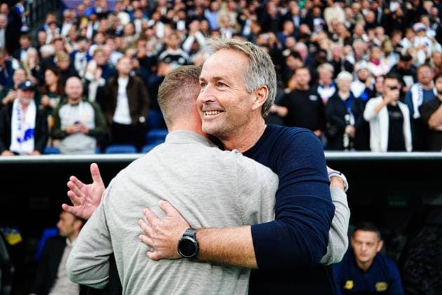 Jacob Neestrup FC Copenhagen, Coach , Kasper Hjulmand Bayer 04 Leverkusen, Coach DEN, FC Copenhagen vs Bayer 04 Leverkusen, Football, UEFA Champions League, Matchday 1, Season 2025 2026, 18 09 2025 DEN, FC Copenhagen vs Bayer 04 Leverkusen, Football, UEFA Champions League, Matchday 1, Season 2025 2026, 18 09 2025 Copenhagen Copyright: xEibner-Pressefoto MarcelxvonxFehrnx EP_MFN