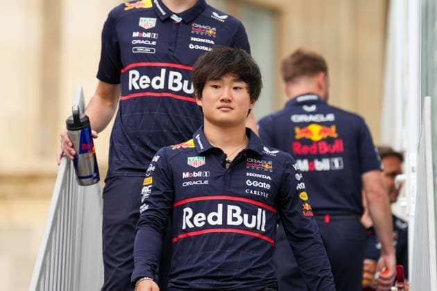 Formula 1 Qatar Airways Azerbaijan Grand Prix 2025 Romain MATHON OVERTAKE MAXPPP - Baku 18 09 2025 22 TSUNODA Yuki (jpn), Oracle Red Bull Racing, portrait at the Formula 1 Qatar Airways Azerbaijan Grand Prix 2025, the 17th round of the 2025 FIA Formula 1 World Championship, WM, Weltmeisterschaft at the Baku City Circuit in Baku, Azerbaijan, from 18 to 21 September 2025 Baku Baku City Circuit Azerbaijan  Copyright: xOVERTAKE MAXPPPxRomainxMATHONx OVT202509185220 OVT202509185220