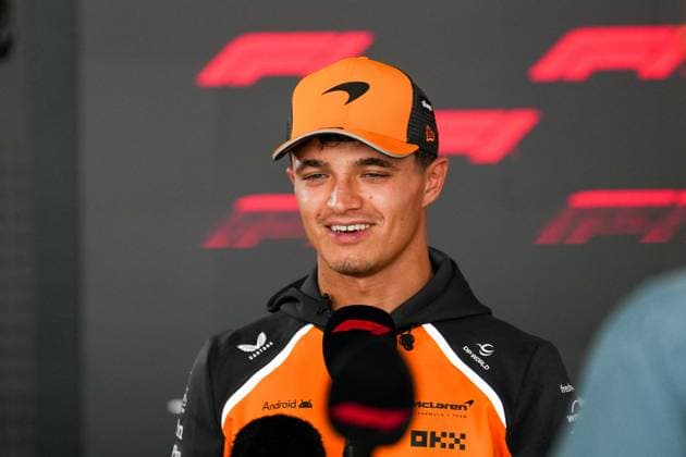 Formula 1 Qatar Airways Azerbaijan Grand Prix 2025 Romain MATHON OVERTAKE MAXPPP - Baku 18 09 2025 04 NORRIS Lando (gbr), McLaren F1 Team, portrait at the Formula 1 Qatar Airways Azerbaijan Grand Prix 2025, the 17th round of the 2025 FIA Formula 1 World Championship, WM, Weltmeisterschaft at the Baku City Circuit in Baku, Azerbaijan, from 18 to 21 September 2025 Baku Baku City Circuit Azerbaijan  Copyright: xOVERTAKE MAXPPPxRomainxMATHONx OVT202509185226 OVT202509185226