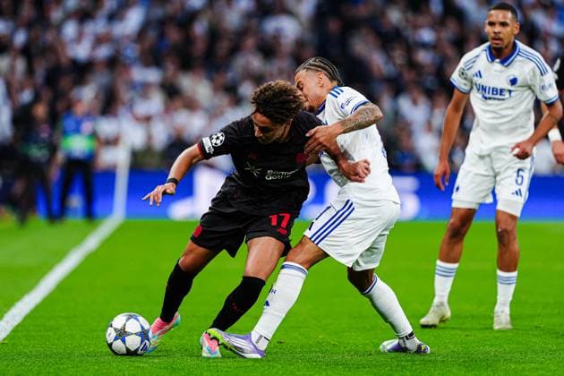 Eliesse Ben Seghir Bayer 04 Leverkusen, 17 , Jordan Larsson FC Copenhagen, 11 DEN, FC Copenhagen vs Bayer 04 Leverkusen, Football, UEFA Champions League, Matchday 1, 2025 2026 season, 18 09 2025 DEN, FC Copenhagen vs Bayer 04 Leverkusen, Football, UEFA Champions League, Matchday 1, 2025 2026 season, 18 09 2025 Copenhagen Copyright: xEibner-Pressefoto MarcelxvonxFehrnx EP_MFN