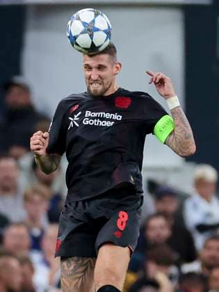 Robert Andrich (Bayer 04 Leverkusen) kontrolliert den Ball, UEFA Champions League 2025 26 League Phase MD1, F.C. Copenhagen v Bayer 04 Leverkusen, Parken Stadium am 18. September 2025 in Kopenhagen, Dänemark. (Foto von Marco Steinbrenner DeFodi Images) Robert Andrich (Bayer 04 Leverkusen) controls the ball, UEFA Champions League 2025 26 League Phase MD1, F.C. Copenhagen v Bayer 04 Leverkusen, Parken Stadium, September 18, 2025 in Copenhagen, Denmark. (Photo by Marco Steinbrenner DeFodi Images) Robert Andrich Bayer 04 Leverkusen controls the ball, UEFA Champions League 2025 26 League Phase MD1, F C Copenhagen v Bayer 04 Leverkusen, Parken Stadium on September 18, 2025 in Copenhagen, Denmark Photo by Marco Steinbrenner DeFodi Images Robert Andrich Bayer 04 Leverkusen controls the ball, UEFA Champions League 2025 26 League Phase MD1, F C Copenhagen v Bayer 04 Leverkusen, Parken Stadium, September 18, 2025 in Copenhagen, Denmark Photo by Marco Steinbrenner DeFodi Images
