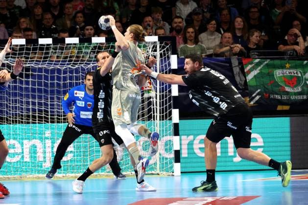 DEU, EHF Champions League, Fuechse Berlin vs Aalborg, 18 09 2025, Max Schmeling Halle, Berlin, DEU, EHF Champions League, Fuechse Berlin vs Aalborg, in the picture Dejan Milosavljev Fuechse Berlin 96 , Max Darj Fuechse Berlin 5 , Mijajlo Marsenic Fuechse Berlin 93 , Juri Knorr Aalborg Handbold 21 nordphotoxGmbHx xEngler nph00076