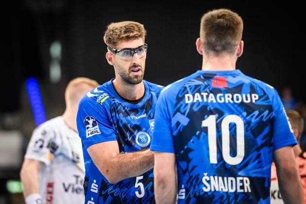 Antonio Serradilla TVB Stuttgart, 05 with Ivan Snajder TVB Stuttgart, 10 GER, TVB 1898 Stuttgart Frisch Auf Goeppingen, DAIKIN HBL, Handball, Bundesliga, Matchday 5, Season 2025 2026, 18 09 2025 GER, TVB 1898 Stuttgart Frisch Auf Goeppingen, DAIKIN HBL, Handball, Bundesliga, Matchday 5, Season 2025 2026, 18 09 2025 Stuttgart Copyright: xSandyxDinkelackerx EP_SDR