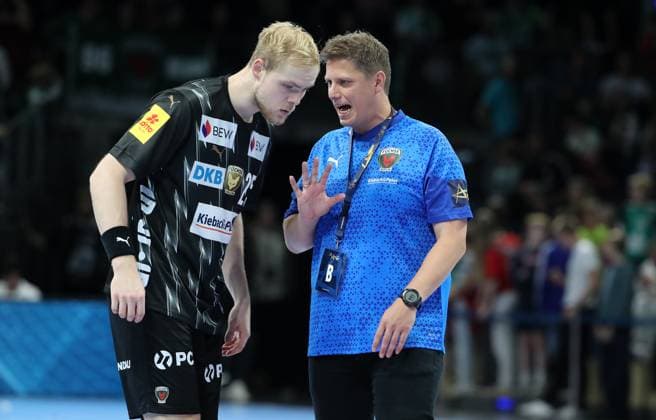 Coach Nicolej Krickau talks to Max Darj Action Upper Body Sport Handball CL Champions League Champions League Men 2 Matchday Season 2025 2026 18 09 2025 Füchse Berlin vs Aalborg Handbold in the Max Schmeling Halle
