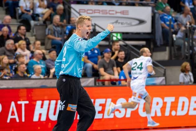 Handball I Men I Season 2025 2026 I Bundesliga I 5 Matchday I TVB Stuttgart Frisch Auf Göppingen I 18 09 2025 Kristian Saeveras 12, Frisch Auf Göppingen cheers Stuttgart Porsche Arena Baden Württemberg Germany Copyright: xLobeca MaxxPetershansx