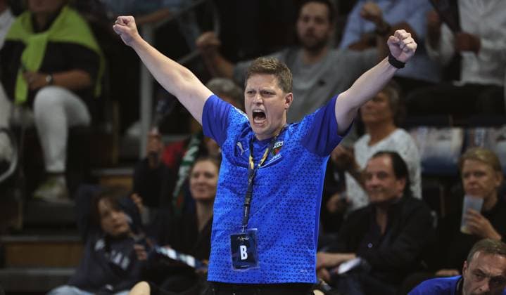 Coach Nicolej Krickau cheers joy emotion jubilation Sport Handball CL Champions League Champions League Men 2 Matchday Season 2025 2026 18 09 2025 Füchse Berlin vs Aalborg Handbold in the Max Schmeling Halle