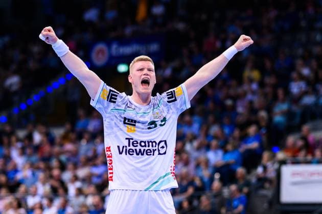 TVB Stuttgart Frisch Auf Göppingen Handball 1 Bundesliga, Men, Season 2025 2026, TVB Stuttgart Frisch Auf Göppingen, Porsche Arena Göppingens Ãmir Örn Gislason cheers Stuttgart Porsche Arena Baden Württemberg Germany