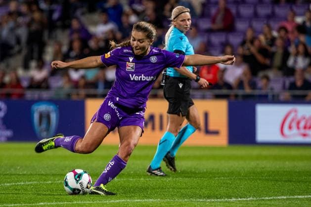 SOCCER - WCL, A.Wien vs Paris VIENNA,AUSTRIA,18.SEP.25 - WOMEN SOCCER - UEFA Women s Champions League, qualification, FK Austria Wien vs Paris FC. Image shows Courtney Strode (A.Wien).  GEPAxpictures xPhilippxBrem