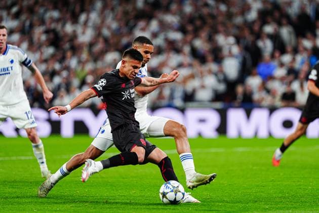 Goal kick Goal chance Claudio Echeverri Bayer 04 Leverkusen, 09 DEN, FC Copenhagen vs Bayer 04 Leverkusen, Football, UEFA Champions League, Matchday 1, 2025 2026 season, 18 09 2025 DEN, FC Copenhagen vs Bayer 04 Leverkusen, Football, UEFA Champions League, Matchday 1, 2025 2026 season, 18 09 2025 Copenhagen Copyright: xEibner-Pressefoto MarcelxvonxFehrnx EP_MFN