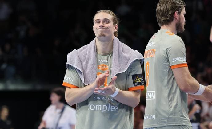 Juri Knorr disappointed after the end of the game Disappointment Sport Handball CL Champions League Champions League Men 2 Matchday Season 2025 2026 18 09 2025 Füchse Berlin vs Aalborg Handbold in the Max Schmeling Halle