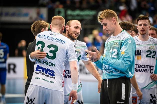 Marcel Schiller Frisch auf Goeppingen, 24 is happy after scoring the final goal with Ymir Oern Gislason Frisch auf Goeppingen, 33 and Kristian Saeveras Frisch auf Goeppingen, 12 GER, TVB 1898 Stuttgart Frisch Auf Goeppingen, DAIKIN HBL, Handball, Bundesliga, Matchday 5, Season 2025 2026, 18 09 2025 GER, TVB 1898 Stuttgart Frisch Auf Goeppingen, DAIKIN HBL, Handball, Bundesliga, Matchday 5, Season 2025 2026, 18 09 2025 Stuttgart Copyright: xSandyxDinkelackerx EP_SDR