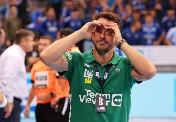 18 09 2025, Germany, Stuttgart, DAIKIN HBL Handball Bundesliga season 2025 2026, TVB Stuttgart vs FRISCH AUF Göppingen, FAG coach Ben Matschke disappointed